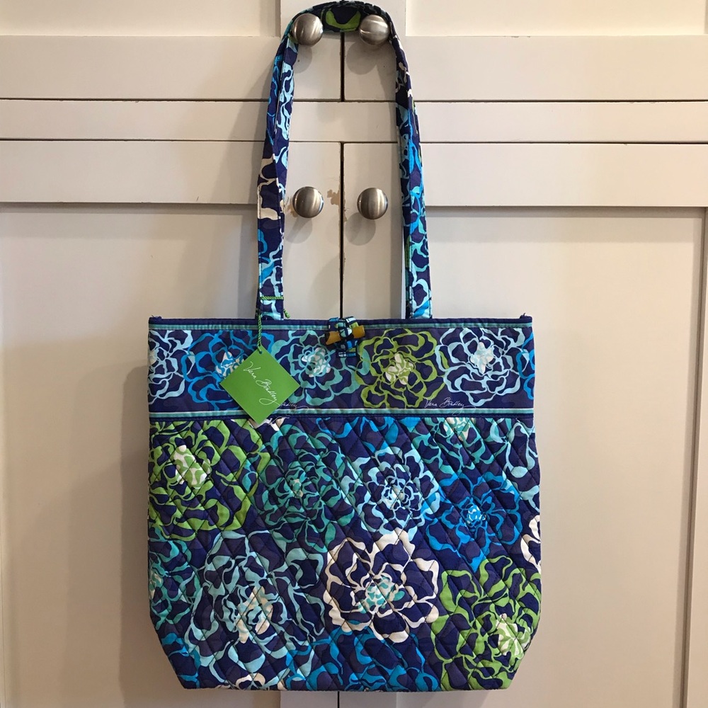 Vera Bradley Katalina Blues Floral Quilted Tote